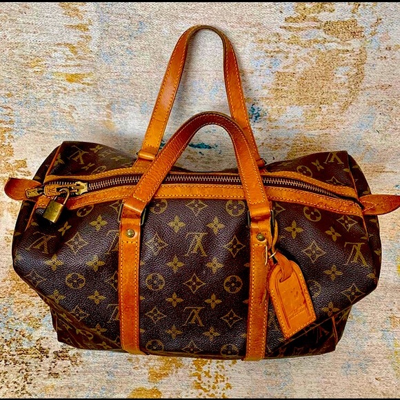 Louis Vuitton Handbags - Sac Souple 35 Duffell